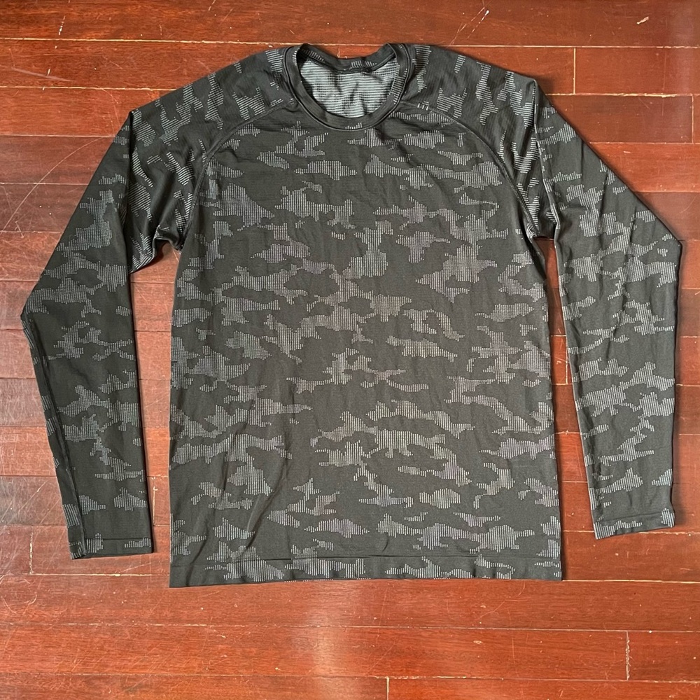 Men's Lululemon Metal Vent Black Camo Long Sleeve Shirt Medium Heritage Camo